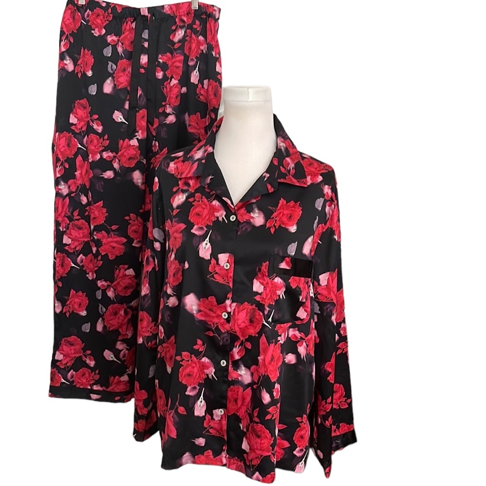 NWOT Vintage Victoria Secret floral silky soft pajama